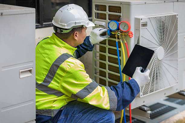 Professional Hvac Installation technician working in Azle, TX
